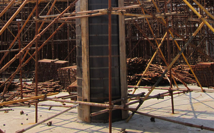 木质圆柱子模板混凝土水电配管等